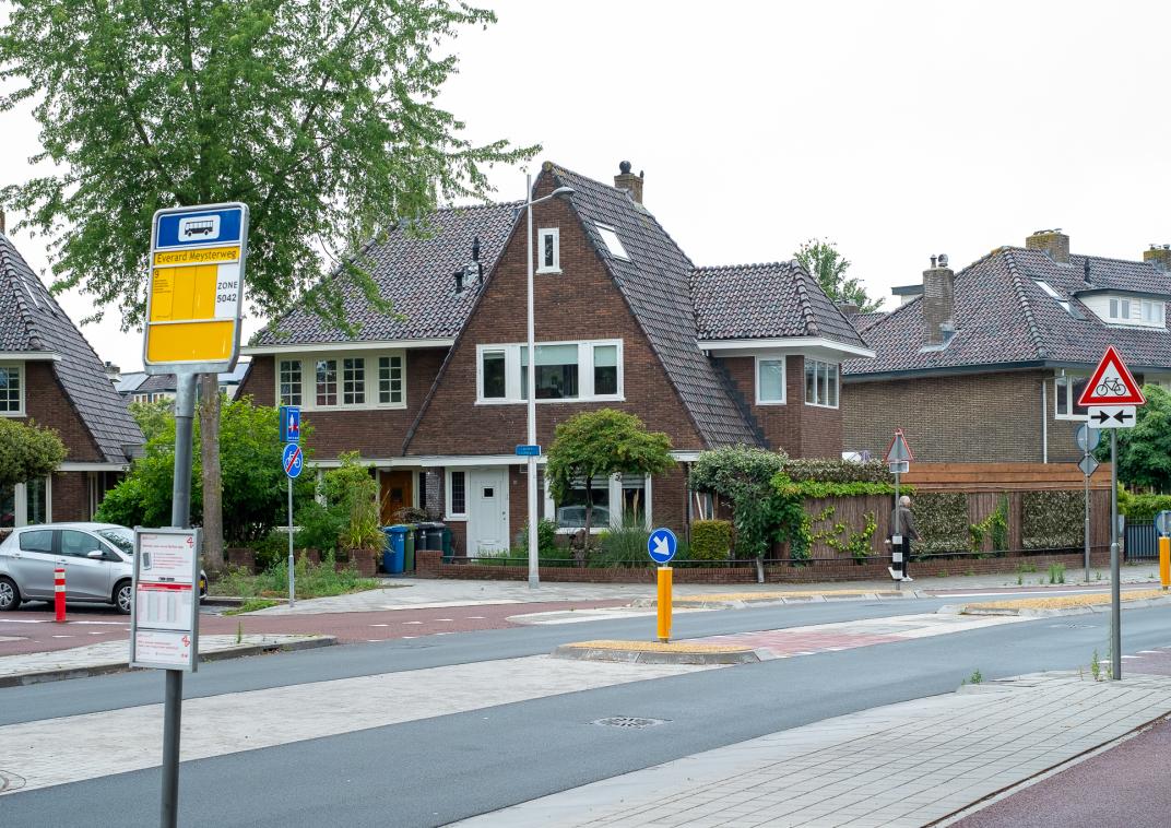 Woningen gezien vanaf de Leusderweg
