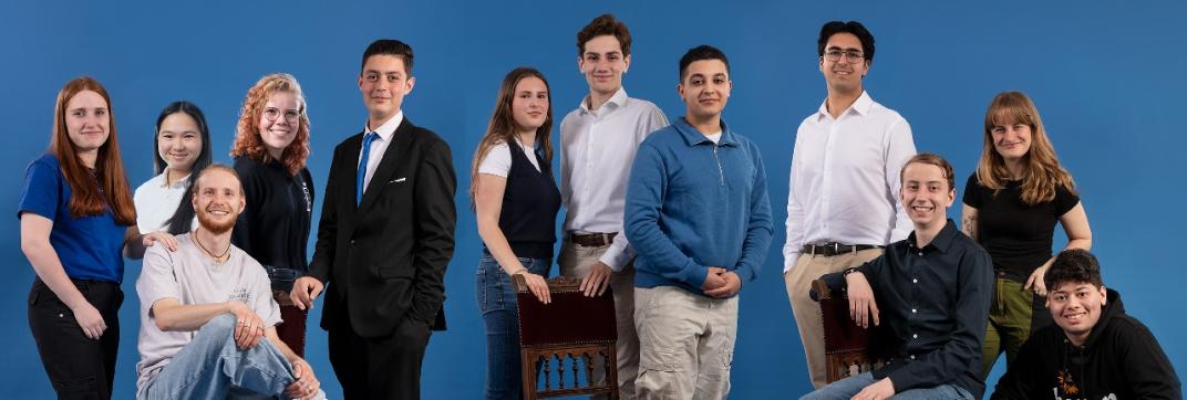 12 jongeren van de Jongerenraad