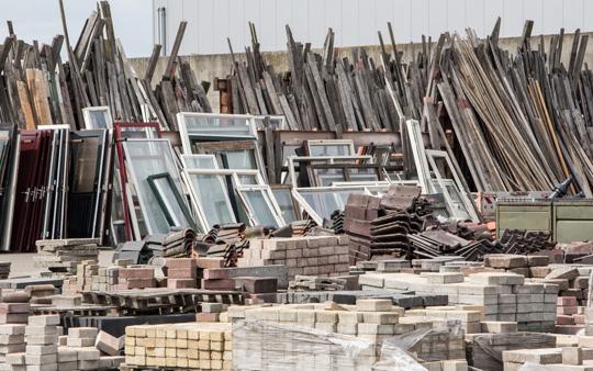 Circulaire bouwmaterialen; gebruikte bakstenen, houmaterialen en raamkozijnen