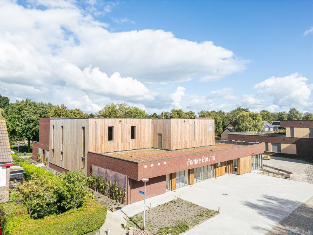 Femke Bol hal van boven